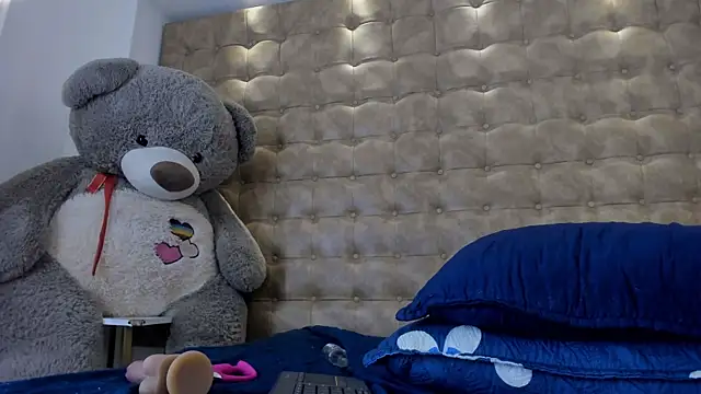 violet_giraldo webcam