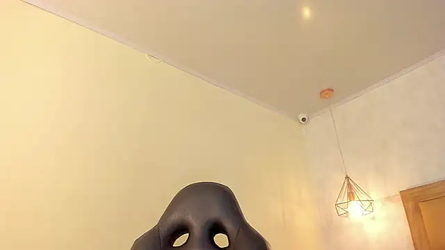 MELISSAROUGE live cam on StripChat