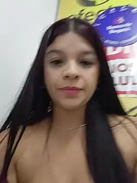 Layla-daring live cam on StripChat