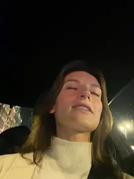 -AngelAri-