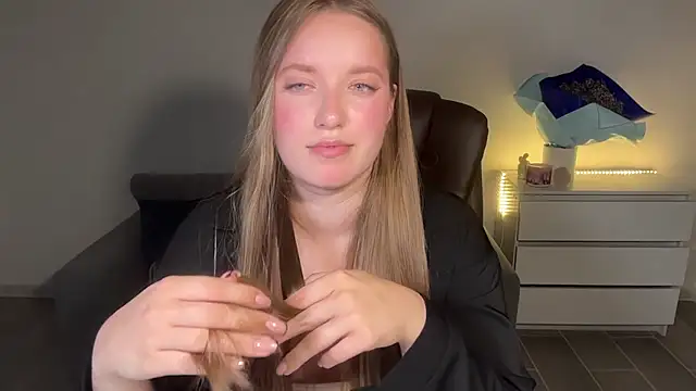 EvaMaddison live cam on StripChat