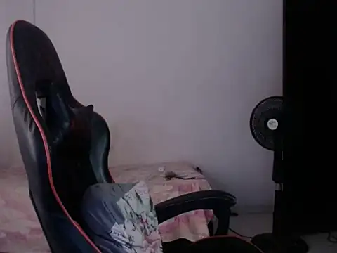Adriana_0312 webcam