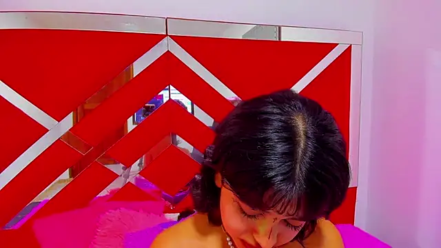 velvet_girll live cam on StripChat