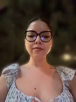 KaylaLewyss webcam