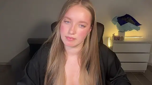 EvaMaddison webcam