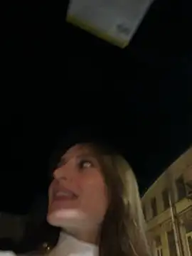 -AngelAri-