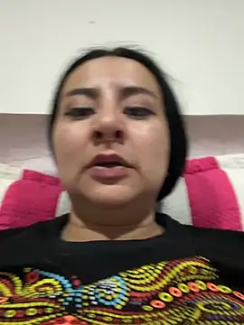 abril_luv's live room