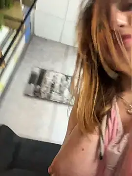 IAmNobodyXXX webcam
