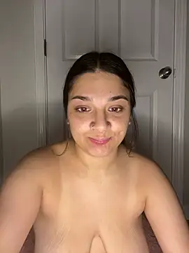 treasurebabii webcam