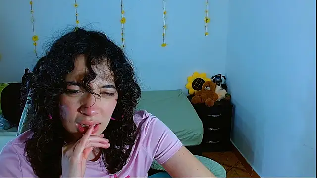 sajecrismaa - Sajecrismaa's free webcam - UK Sex Cams