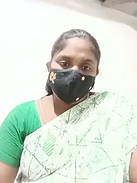 Tamil-Nandhini live cam on StripChat