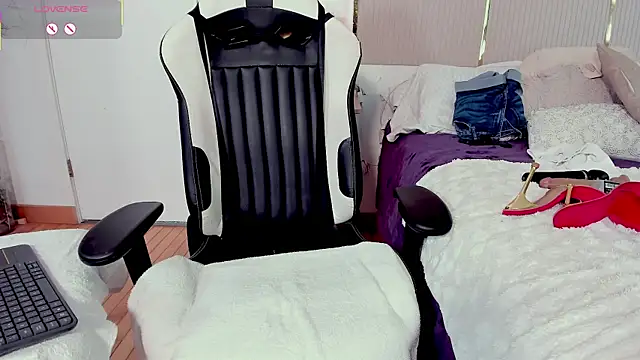 Jadeh_Williams02 webcam