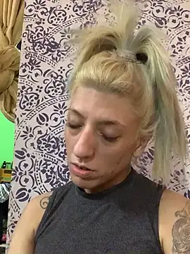 gala2 live cam on StripChat