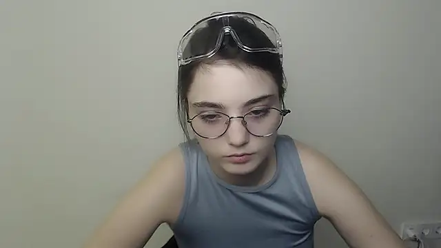 Sun_Shine__ live cam on StripChat