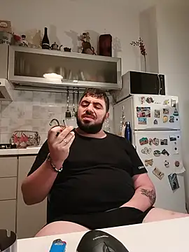 bear_skinny webcam