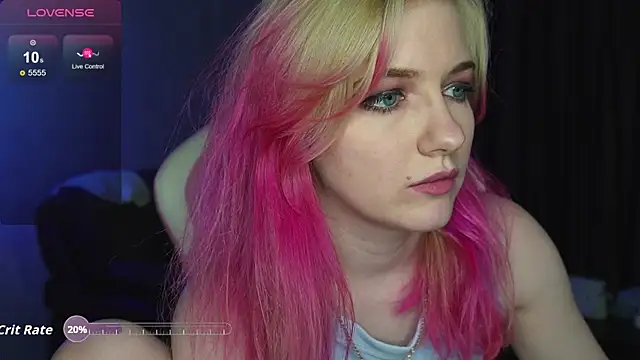 Mercy_Noctellee live cam on StripChat