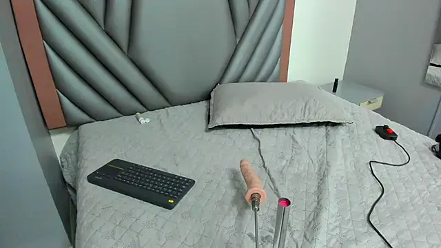JustinOrtiz_ live cam on StripChat