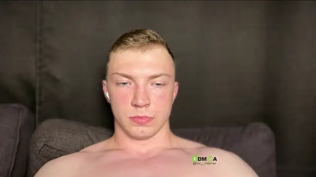 iron__chap webcam