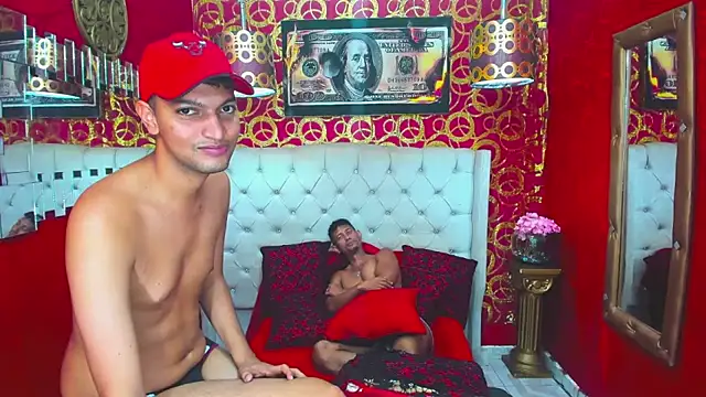 PEINBOYS live cam