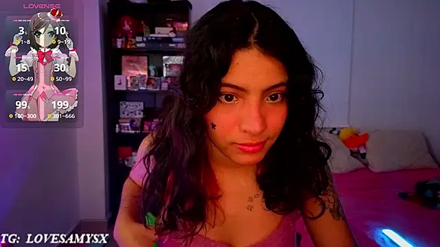 Lovelyamyy webcam