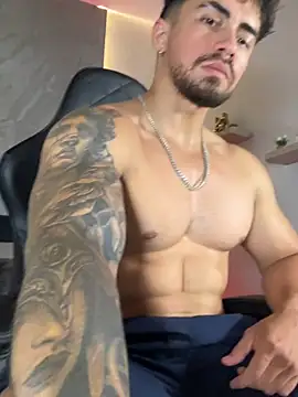 brad_summer (M young) - GIVE PLEASURE TO YOUR BEST MODEL'S DICK