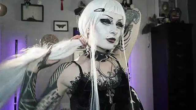 insania_9999_ live sex cam