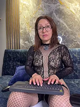 Yelena03 webcam