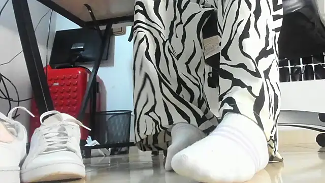 MissAlmaFenix webcam