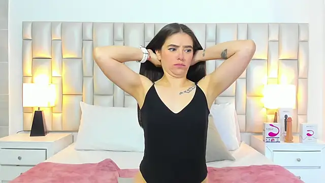 paola_katy_dicks webcam