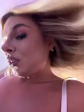 KimmBliss webcam