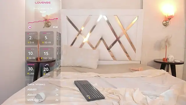 Sky_Collins_ webcam
