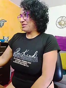 scarlet_wet webcam