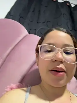 Lucyklein2022 webcam