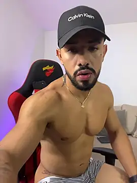 Ezzio_Scolaro webcam