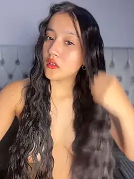 amara_huxly webcam