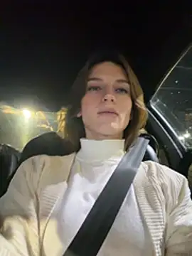 -AngelAri-