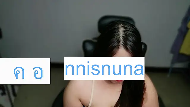 nunanunanuna live cam on StripChat