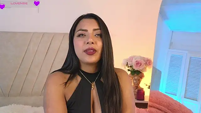 izzylove_1 - Izzylove_1's free webcam - UK Sex Cams