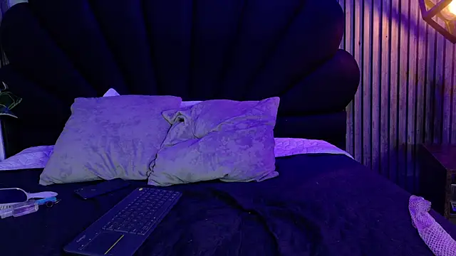 Tiffany_yu live webcam show