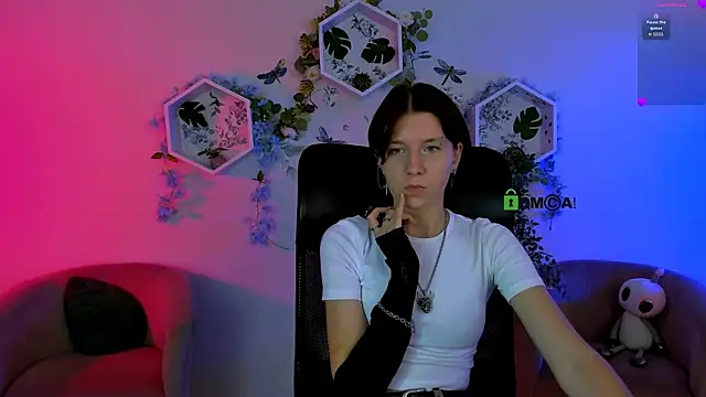 gloria_bubble (Ask my age) - show boobs 2 girl