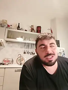 bear_skinny live cam on StripChat