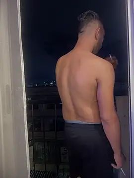 liam_bronw webcam