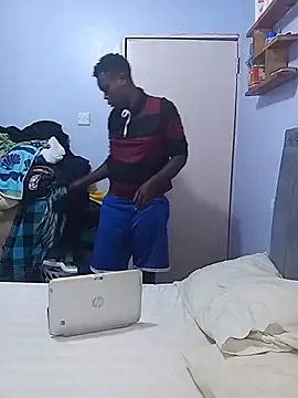 Ariton03 live cam on StripChat