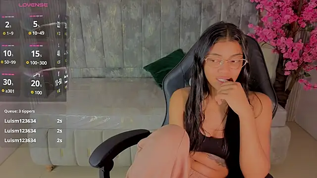 valentina_gomez_s live cam on StripChat