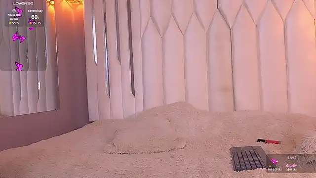 Megan_Do_Santos live cam on StripChat