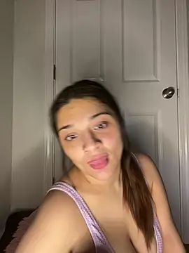 treasurebabii webcam