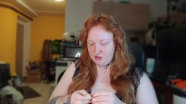 CURVYSAKURA webcam