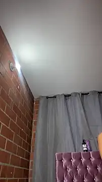 Antonella_And_Thiago webcam
