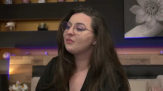 Mia_Swano webcam
