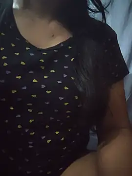 Ezabelljohn live cam on StripChat